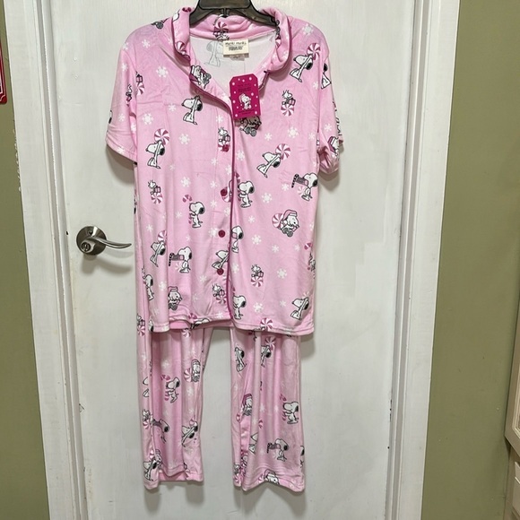 NWT MUNKI MUNKI PINK SNOOPY CHRISTMAS PAJAMAS CANDY CANES & PEPPERMINTS - Picture 1 of 9